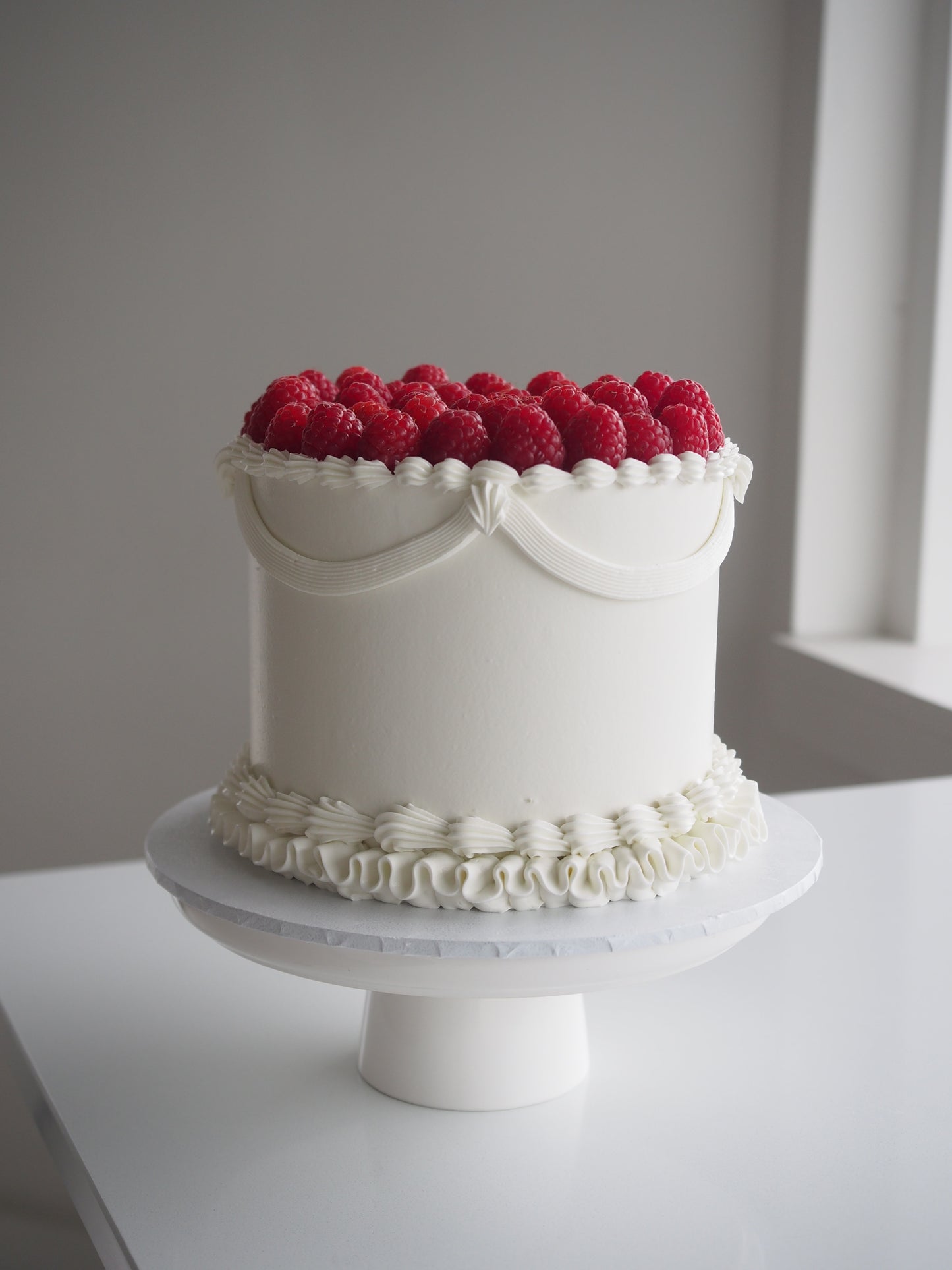 Very Raspberry Retro cake