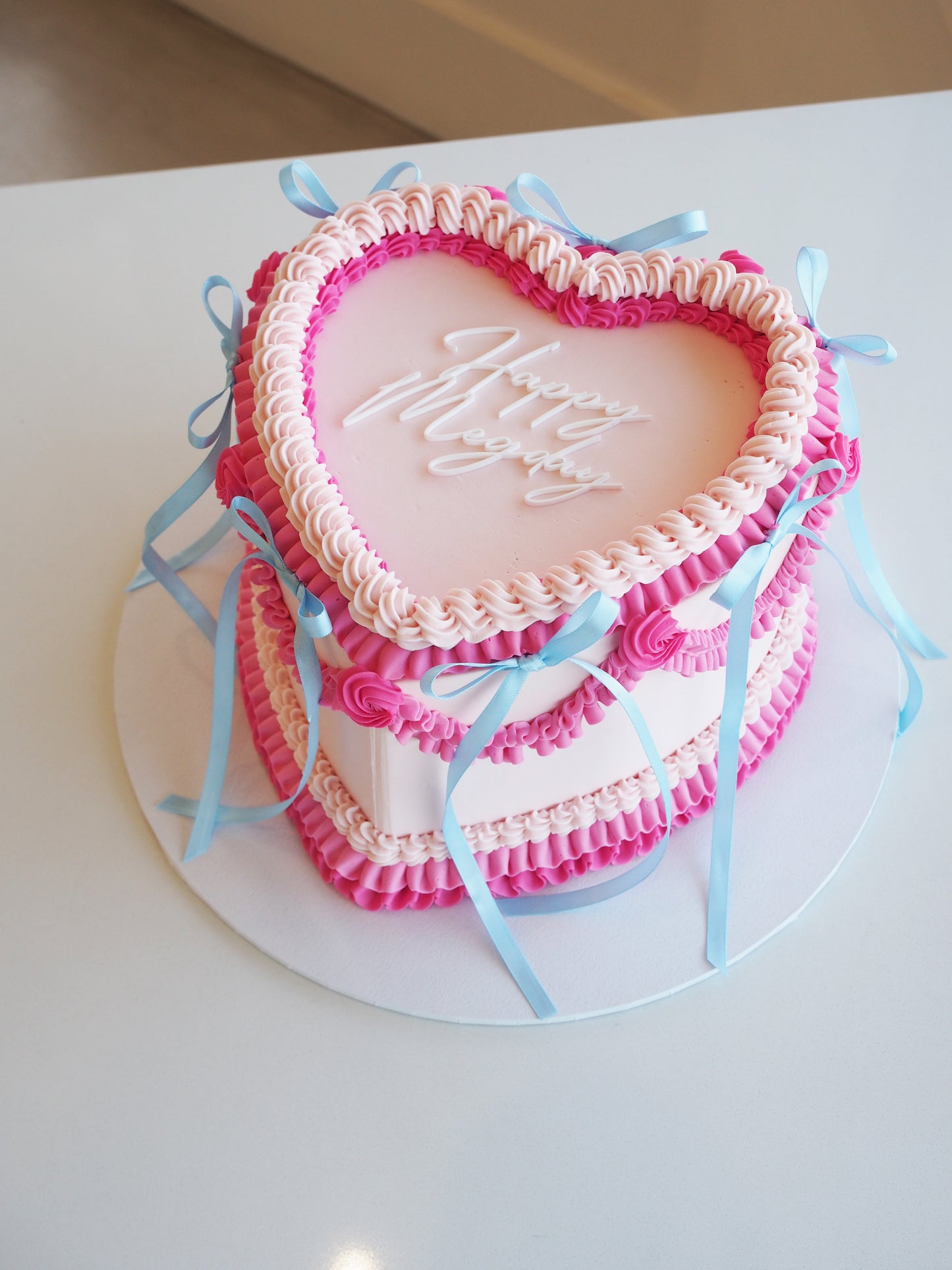 Retro Frill Heart Cake