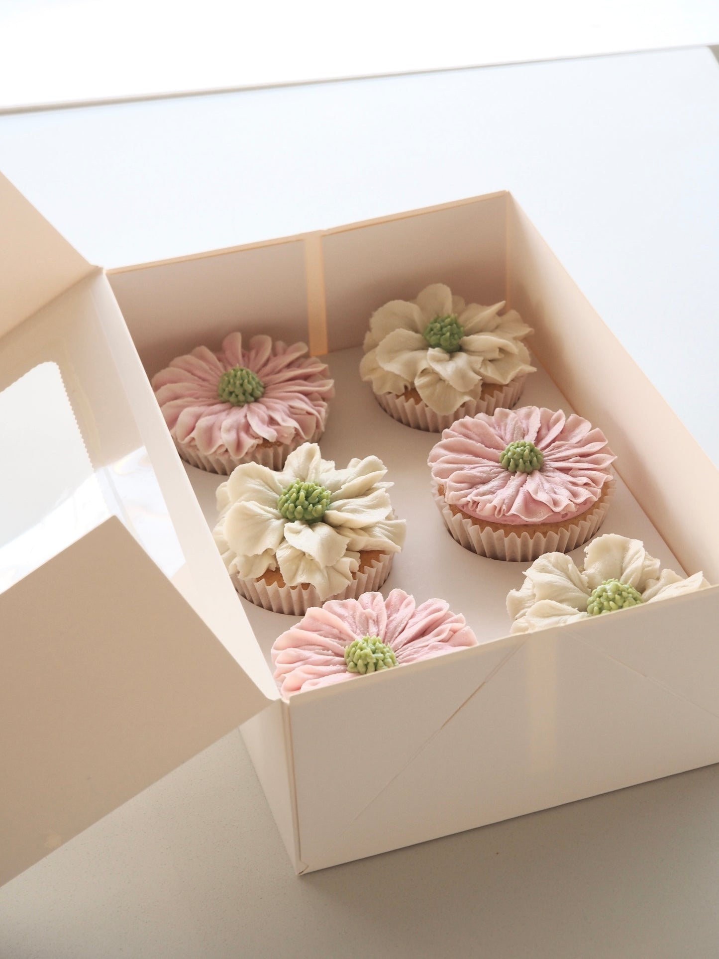 Mothers Day Cupcakes - Flowers