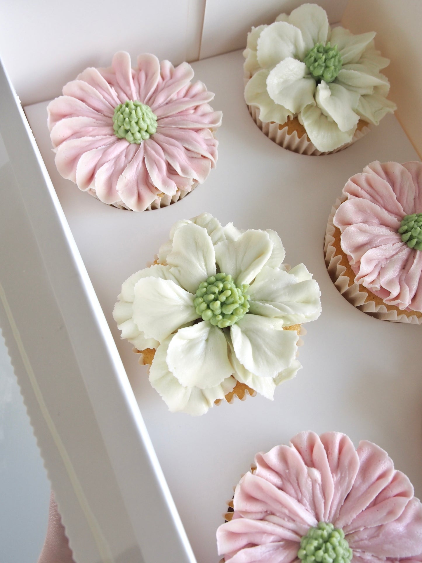 Mothers Day Cupcakes - Flowers