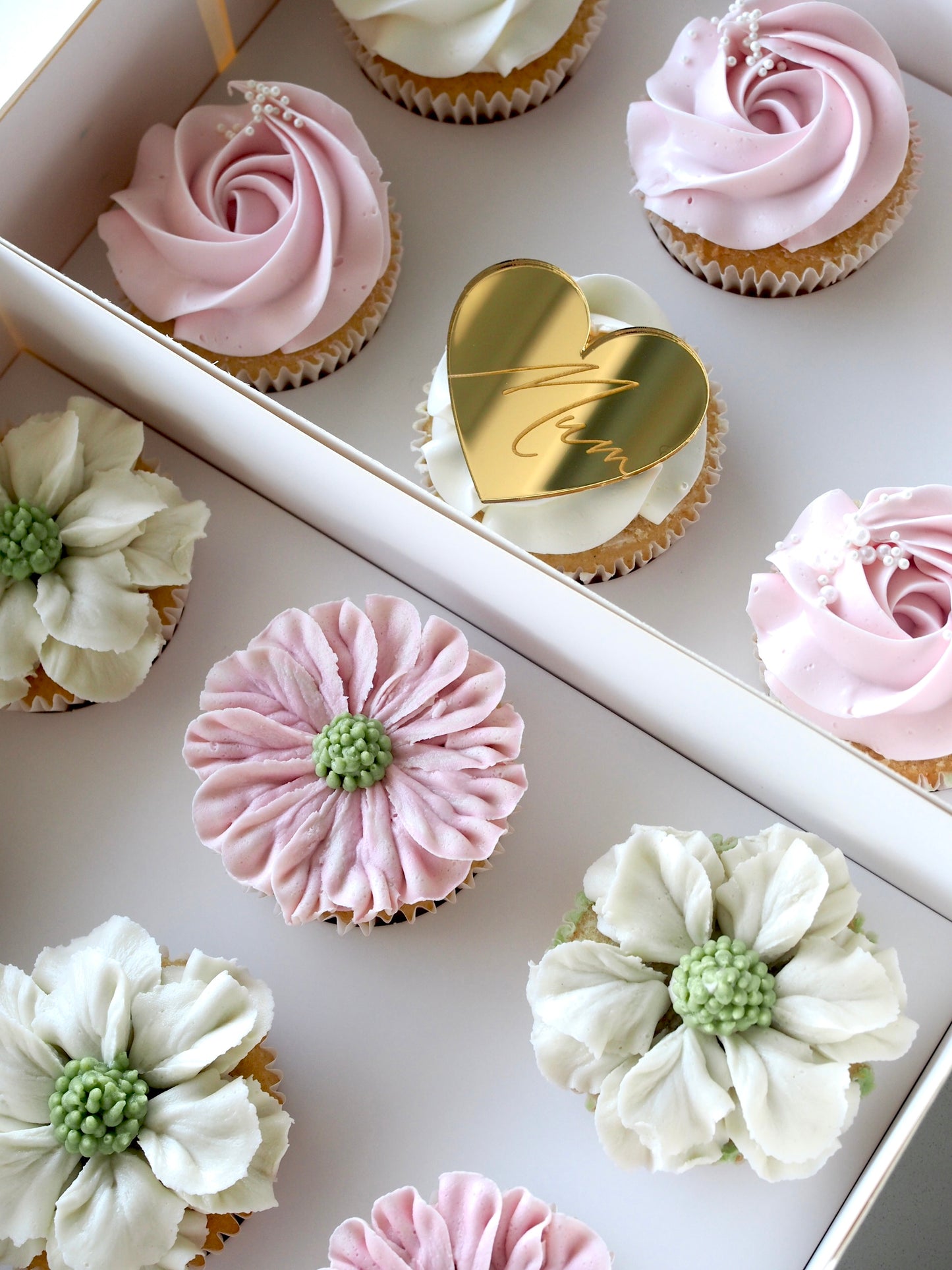 Mothers Day Cupcakes - Flowers