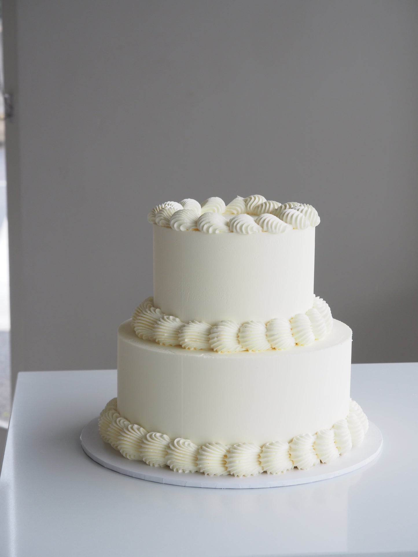 2 tier retro cake