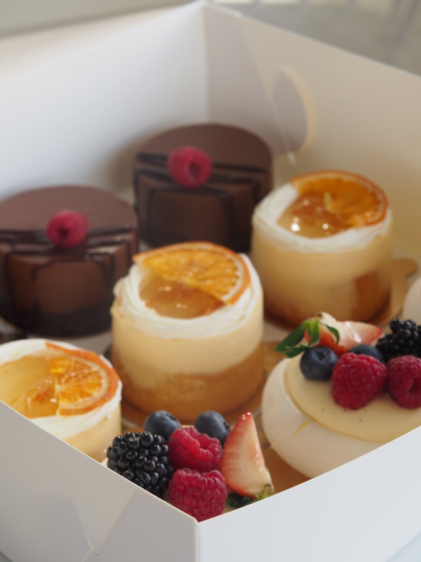 9 piece dessert box - Christmas eve