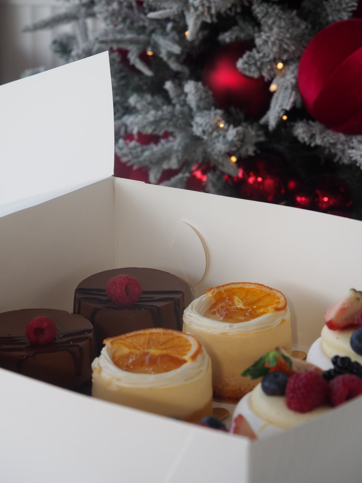 9 piece dessert box - Christmas eve