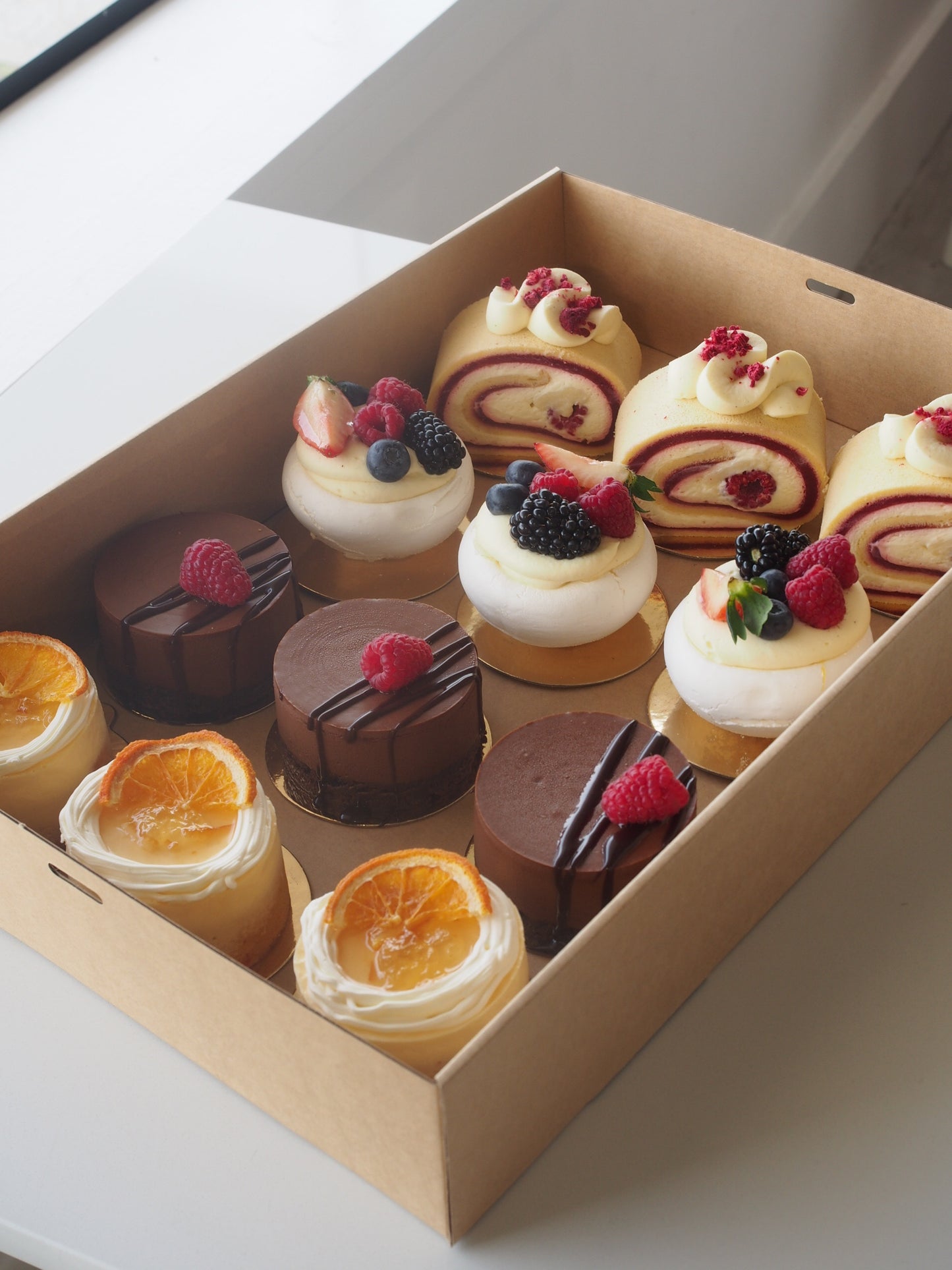 12 piece dessert box - Christmas eve