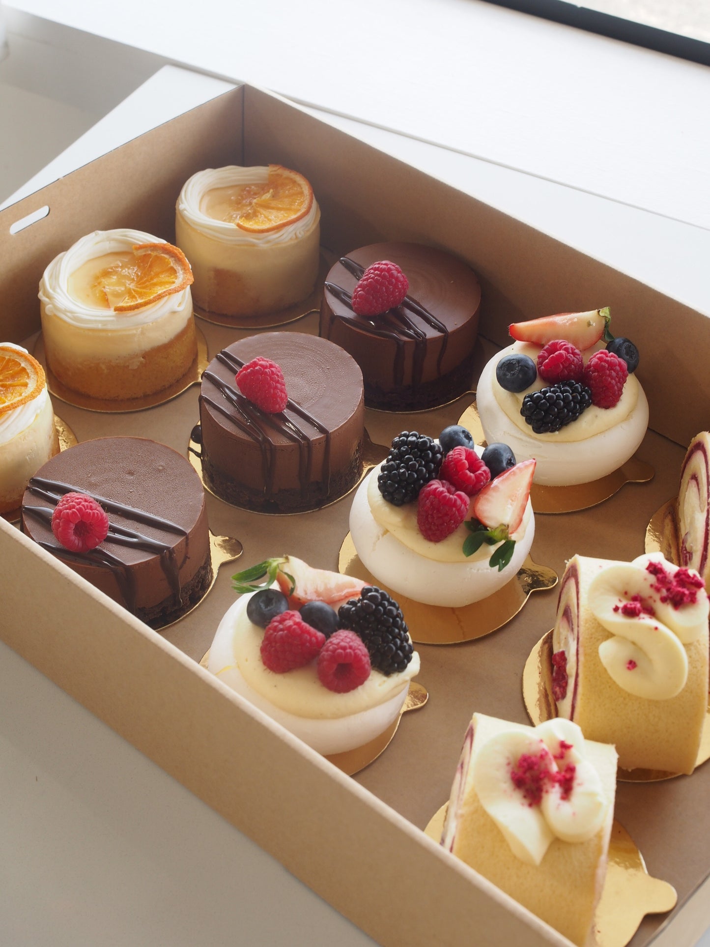 12 piece dessert box - Christmas eve